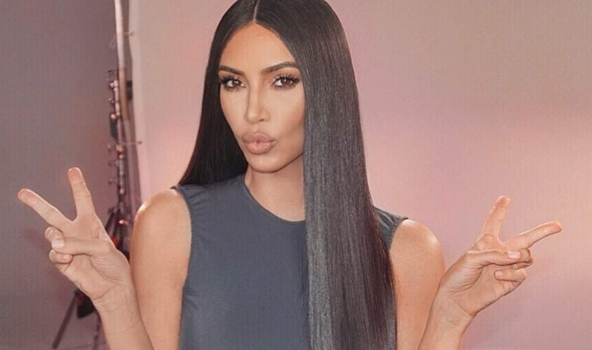 FOTO / Kim Kardashian și-a mărit din nou sânii? Fotografia care i-a pus pe fani pe gânduri