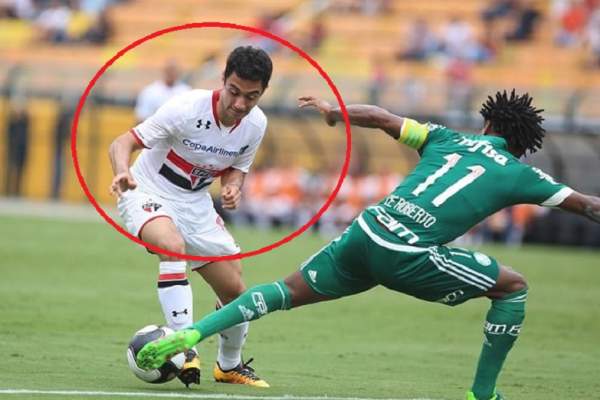 FOTO / Caz șocant în lumea sportului! Un fotbalist a fost decapitat de către impresarul lui și aruncat în tufiș