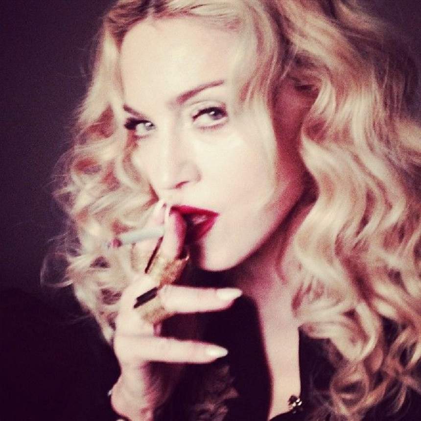 FOTO / Madonna a ajuns să-şi sperie fanii: "Poza este dezgustătoare, eşti sub orice critică"