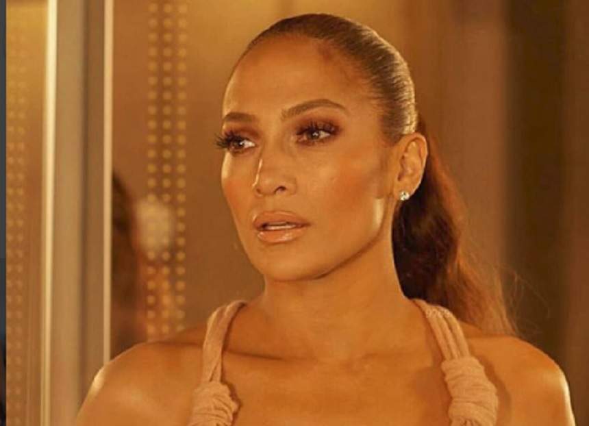 FOTO / Și la sala de fitness, tot bombă sexy este! Jennifer Lopez a întors toate privirile cu fundul ei uriaș