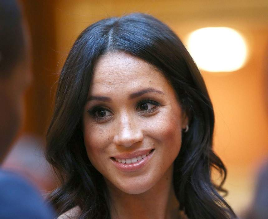 Vrei să ai pistrui drăguți, precum Meghan Markle? Iată cum îi poți face, cu ajutorul machiajului