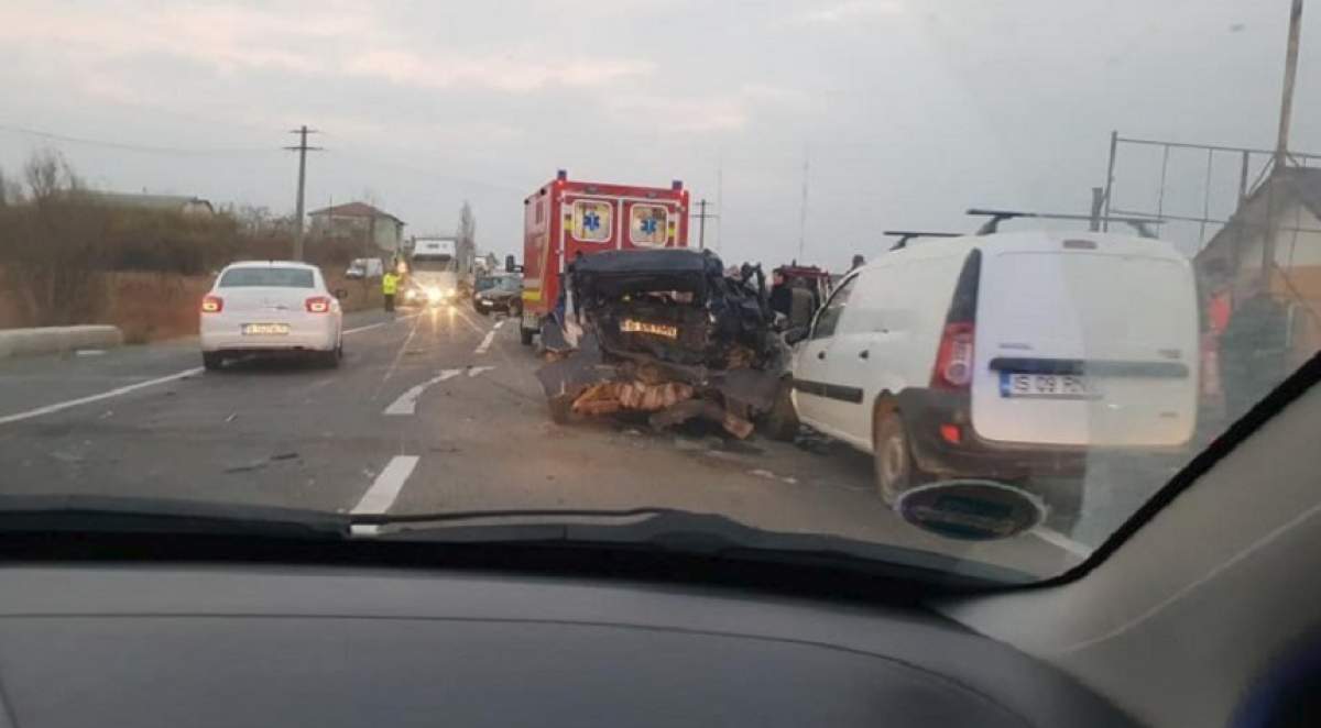 FOTO / Accident grav în Iaşi! Mai multe maşini s-au ciocnit