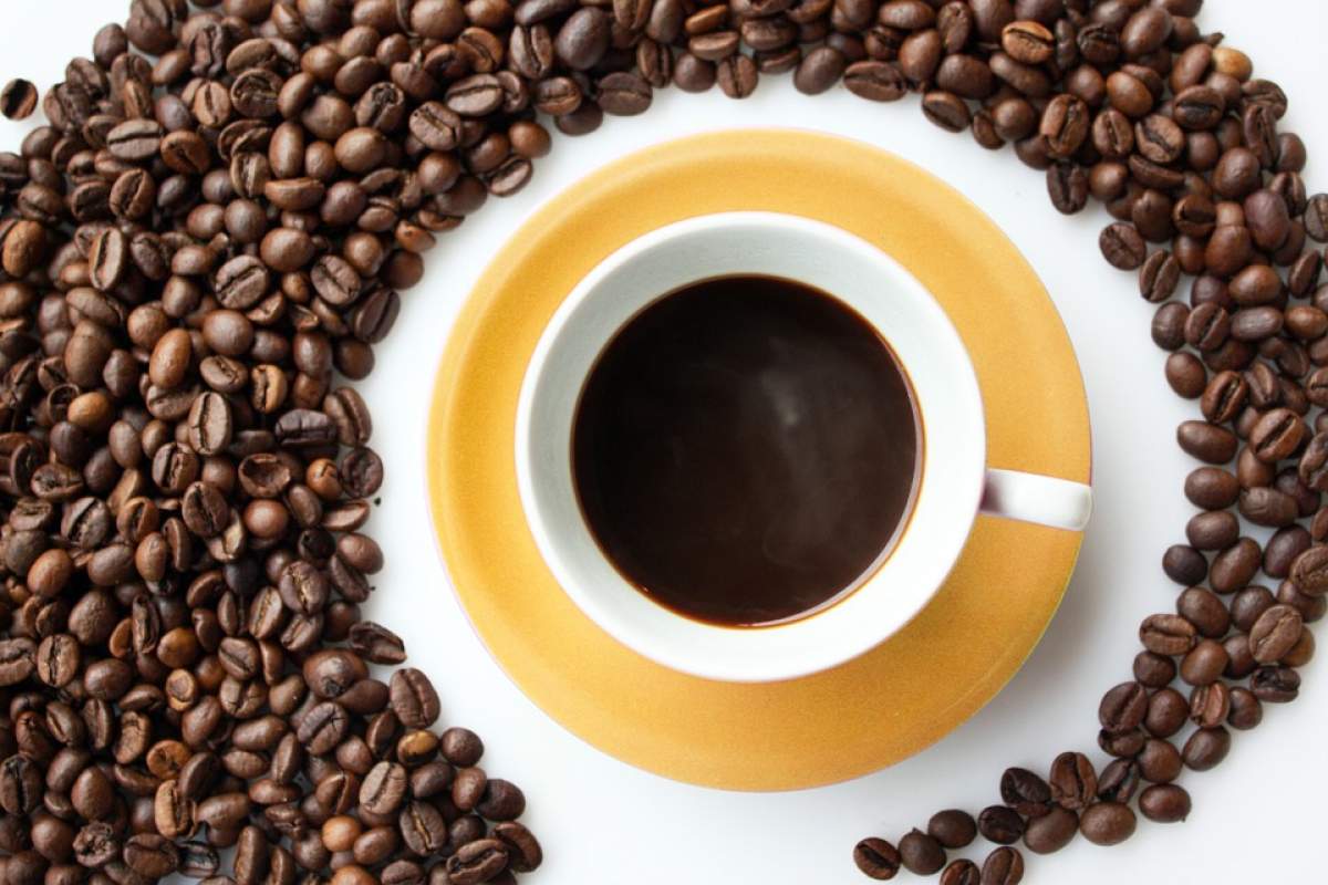 ÎNTREBAREA ZILEI: Care sunt beneficiile consumului de cafea? Te scapă de multe probleme!