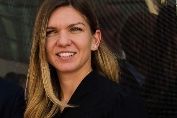 Performanță URIAŞĂ pentru Simona Halep! Campioana noastră a fost inclusă în top 10 sportivi ai anului! I-a depăşit pe Djokovic, Hamilton și LeBron!