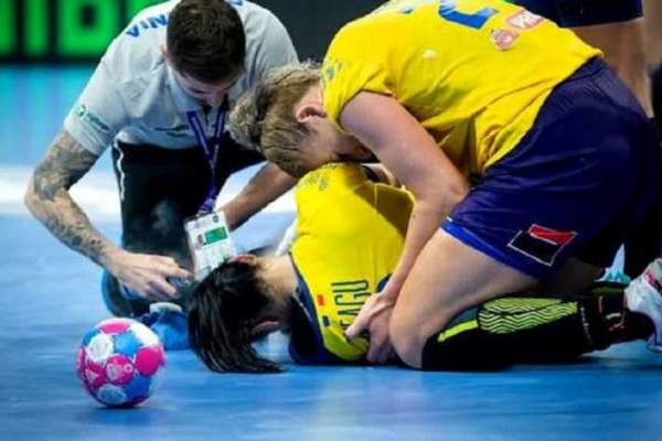 Veste şoc pentru Cristina Neagu. Pauză minim şase luni, după accidentarea din meciul cu Ungaria