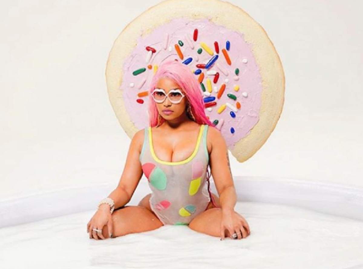 FOTO / Nicki Minaj, ce ai pățit? Artista s-a îngrășat atât de mult, încât stă să „explodeze”