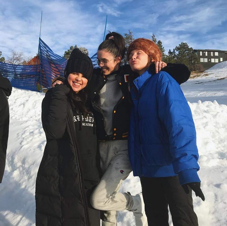 FOTO / Selena Gomez, revenire senzaţională! Vezi cât de bine arată vedeta după ce a ieşit de la psihiatrie!