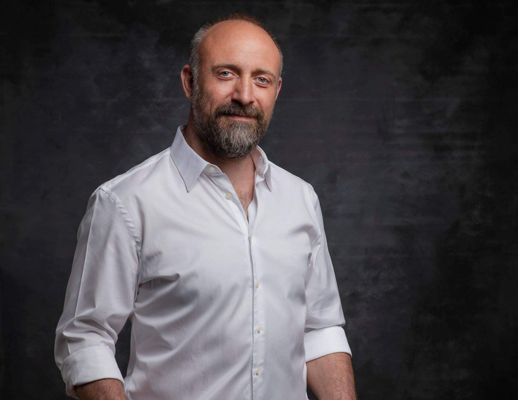 A cucerit inimile tuturor femeilor, dar uite cum arată acum! Celebrul actor Halit Ergenc refuză să îmbătrânească