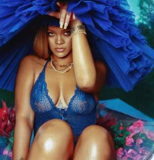 FOTO / Rihanna, criticată după ce s-a pozat în lenjerie: "Mai lasă-ne, vrem muzică de la tine"