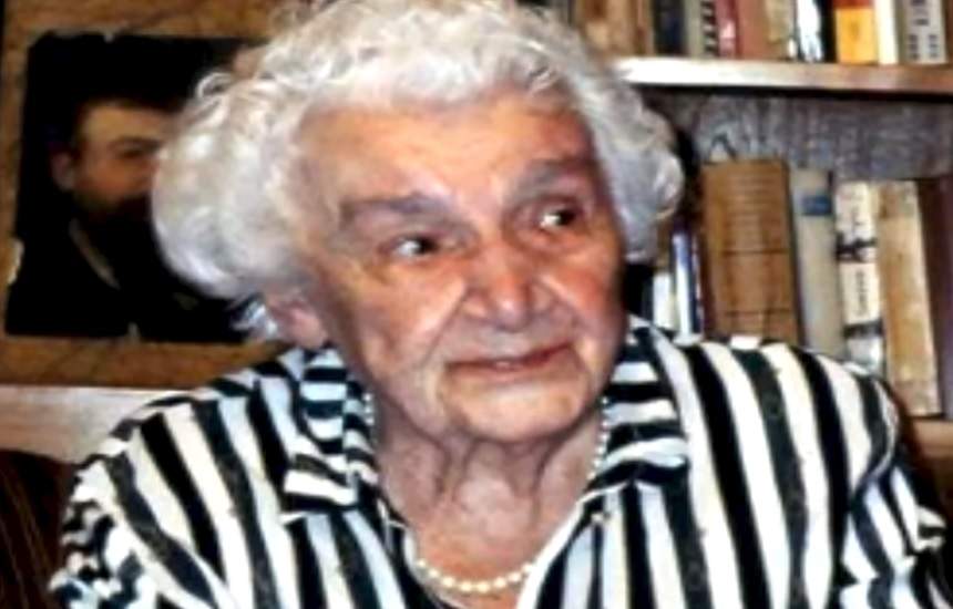 Femeia care a născut la "vârsta grădiniței" are acum 85 de ani! Cum arată cea mai tânără mamă din istorie