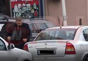 VIDEO PAPARAZZI / Ioniţă de la Clejani a renunţat la Merţan-ul de 80.000 de euro! Acum conduce o maşină mai ieftină decât un telefon mobil