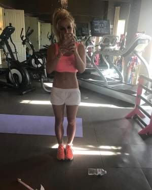 VIDEO /  Britney Spears a revenit la silueta care a consacrat-o! Aşa se menţine în formă