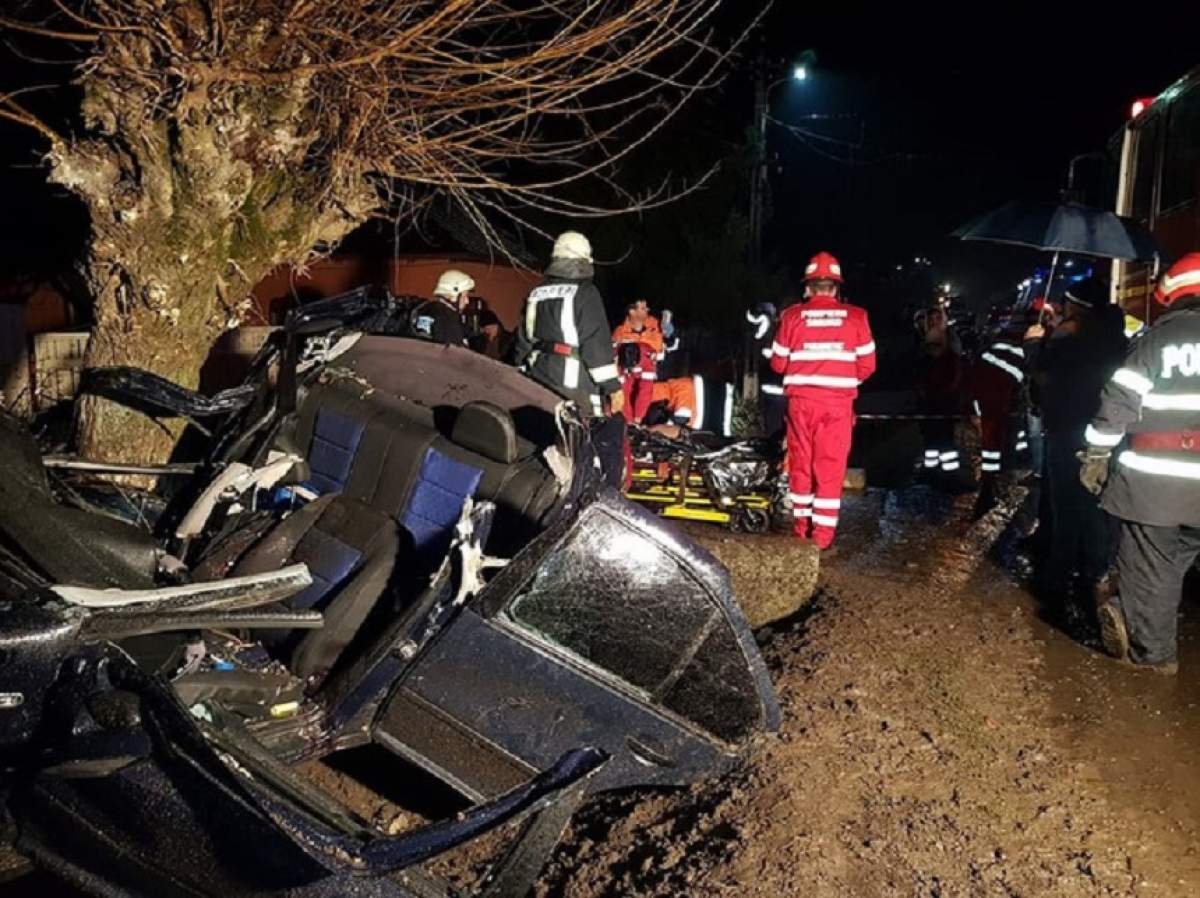 Accident grav în Teleorman! Doi băieţi au murit, după ce s-au izbit cu maşina de copac