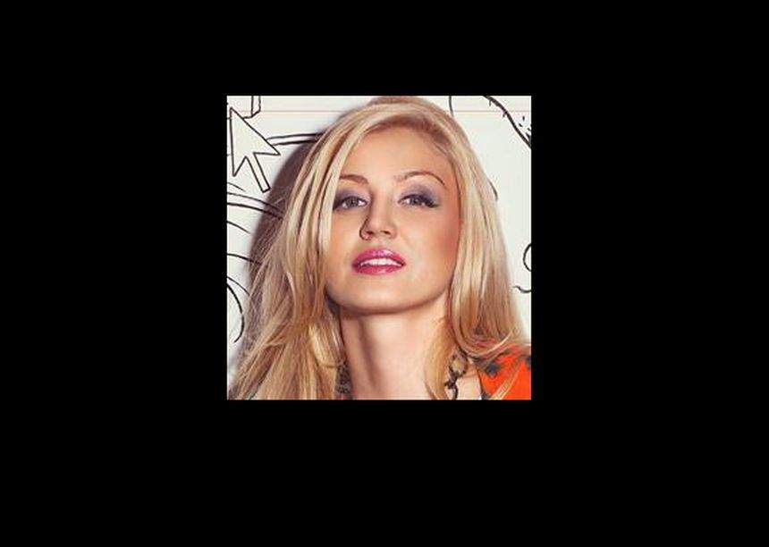 Cum arată acum Oana Nistor, solista trupei Activ, la aproape 20 de ani de când debuta în showbizul românesc
