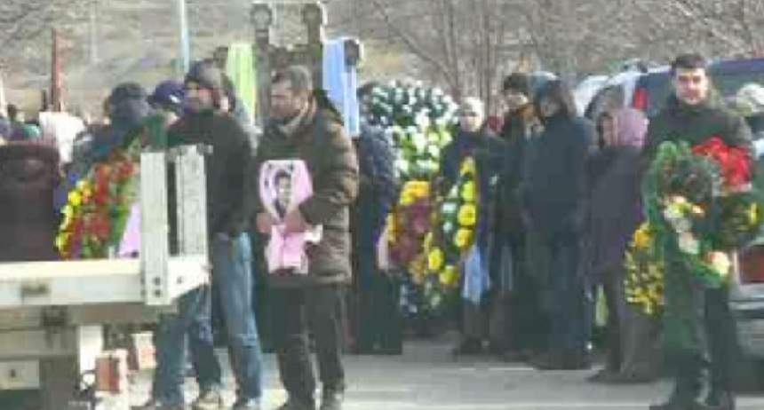 Soțul criminal al Anastasiei Cecati, condus pe ultimul drum de familie și prieteni