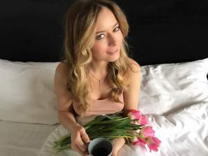 VIDEO / Laura Cosoi dezvăluie secretele sarcinii: „Credeam că o să zac la pat trei luni”
