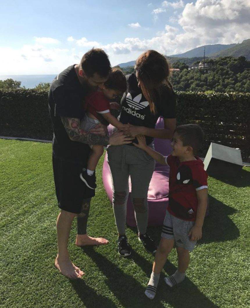 FOTO / Lionel Messi a devenit tată pentru a treia oară. Fotbalistul este în al nouălea cer