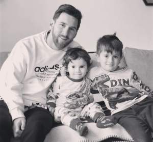 FOTO / Prima fotografie cu Lionel Messi şi cei trei băieţi ai săi. Soţia fotbalistului, mesaj emoţionant după naştere