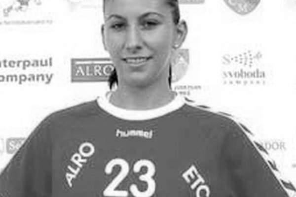 Doliu în sportul românesc! Alexandra Rouă, fostă handbalistă de la Oltchim a fost răpusă de cancer, la numai 32 de ani