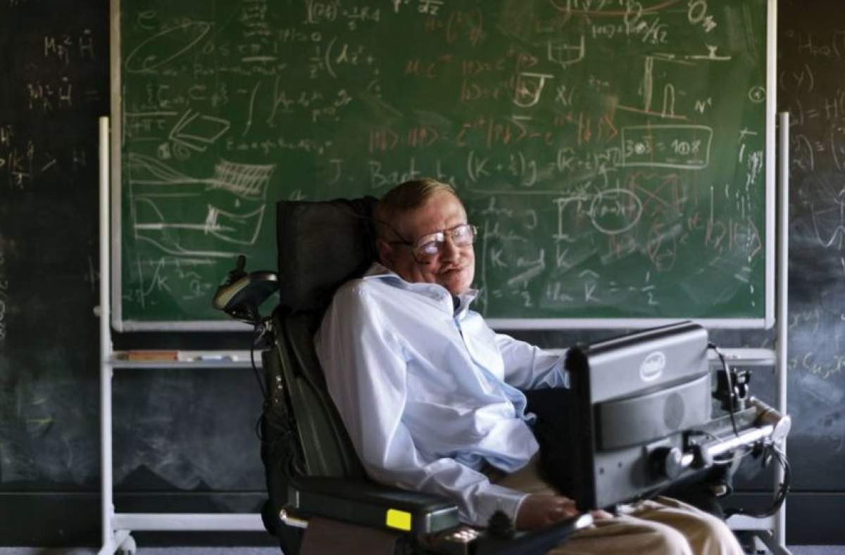 Stephen Hawking nu a crezut niciodată în Dumnezeu. Celebrul savant a venit şi cu o explicaţie