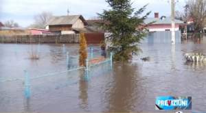 VIDEO / Prăpăd în ţără, din cauza inundaţiilor! Şcolile au fost închise. Codul roşu a fost prelungit în această dimineaţă