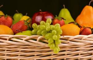 Un bărbat a murit după ce a mâncat un fruct pe care şi tu îl consumi. Atenţie ce pui în coşul de cumpărături!