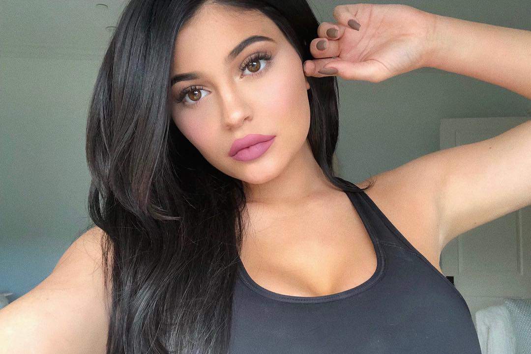 FOTO / Kylie Jenner, oprește-te! Vedeta a exagerat cu măritul buzelor și oripilează cu înfățișarea ei
