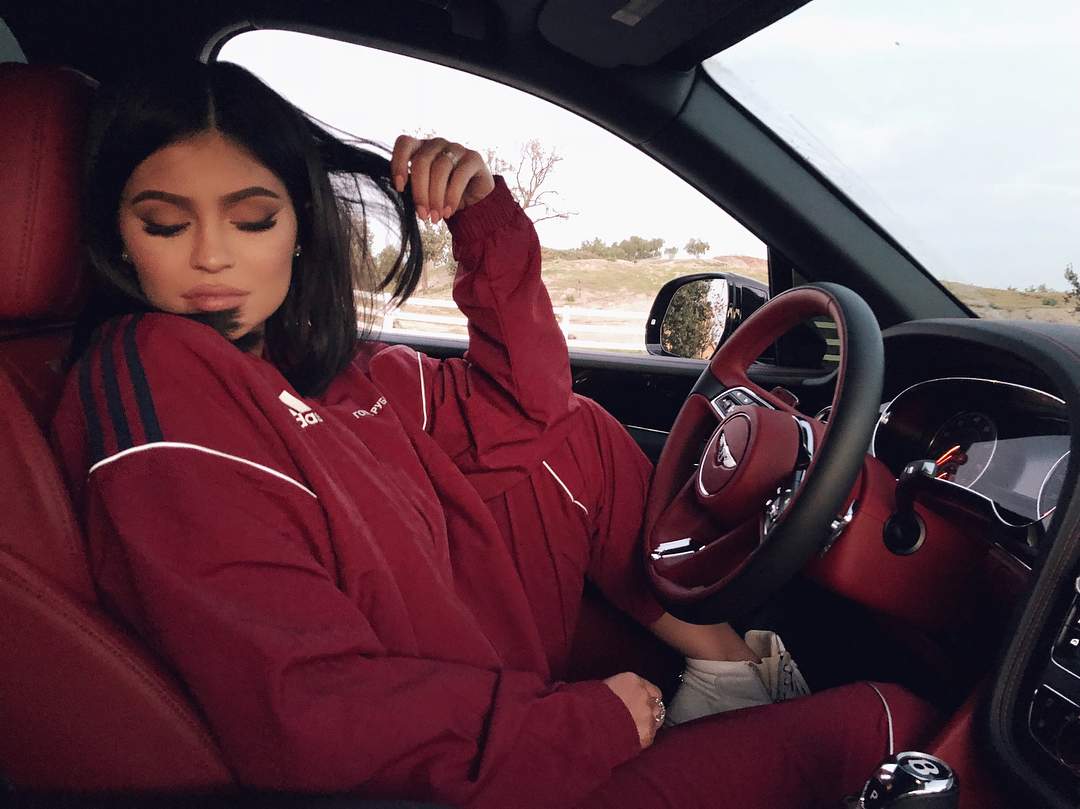 FOTO / Kylie Jenner, oprește-te! Vedeta a exagerat cu măritul buzelor și oripilează cu înfățișarea ei