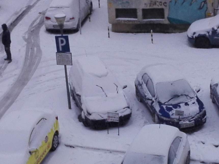 FOTO / Imagini spectaculoase cu ninsorile abundente şi fenomenele extreme din România