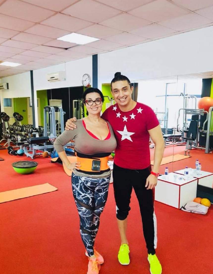 FOTO / Fie ploaie, fie viscol, Ozana Barabancea merge la sala de sport: "A meritat deszăpezirea maşinii"