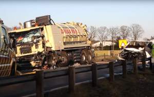 VIDEO / Accident grav pe o şosea din Olanda! Cinci români au murit
