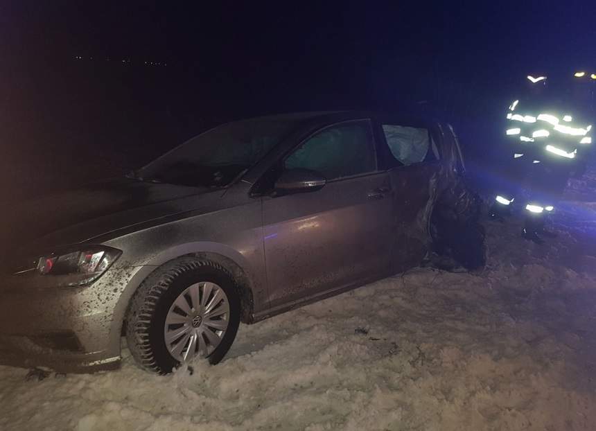 FOTO / Primele imagini de la accidentul rutier în care a fost implicat avocatul Daniel Ionaşcu