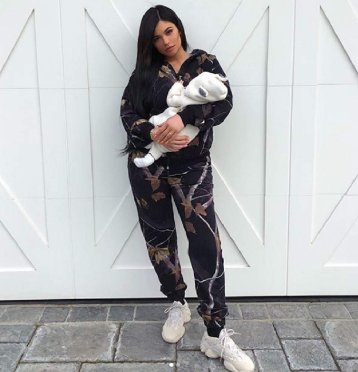 Kylie Jenner le răspunde răutăcioșilor care îi reproșează că s-a îngrășat. "Sunt invidioși"