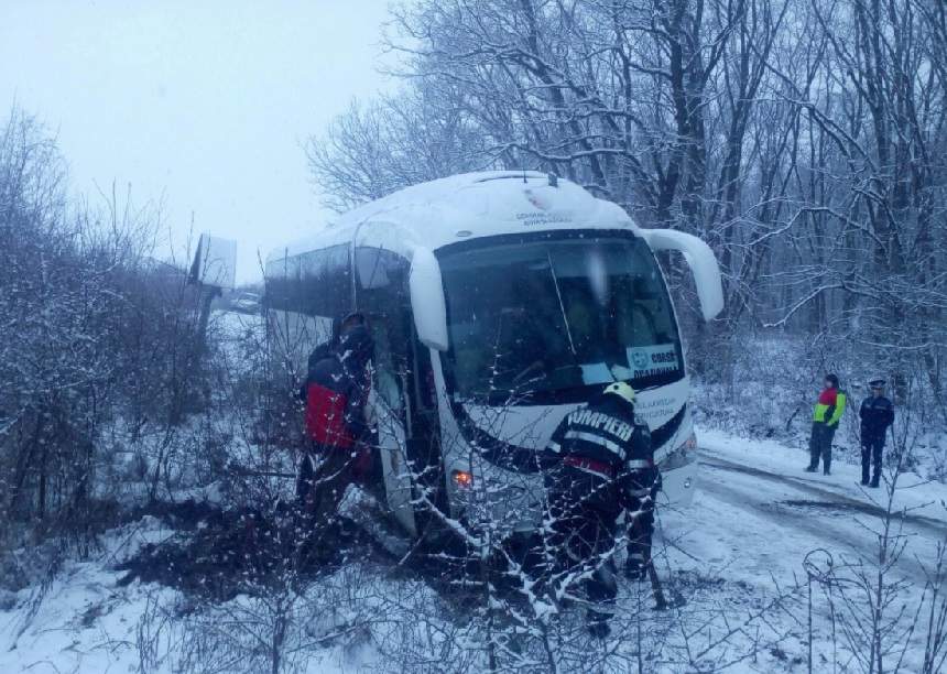 VIDEO / România, sub nămeţi! Intervenţii de amploare ale salvatorilor ISU