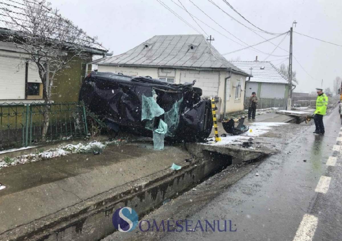 Accident grav într-o localitate din Bistriţa-Năsăud! O femeie, fiica ei şi socrul au ajuns la spital