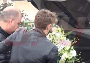VIDEO / Primele imagini de la înmormântarea lui Andrei Gheorghe. Copiii și fostele soții, greu de consolat