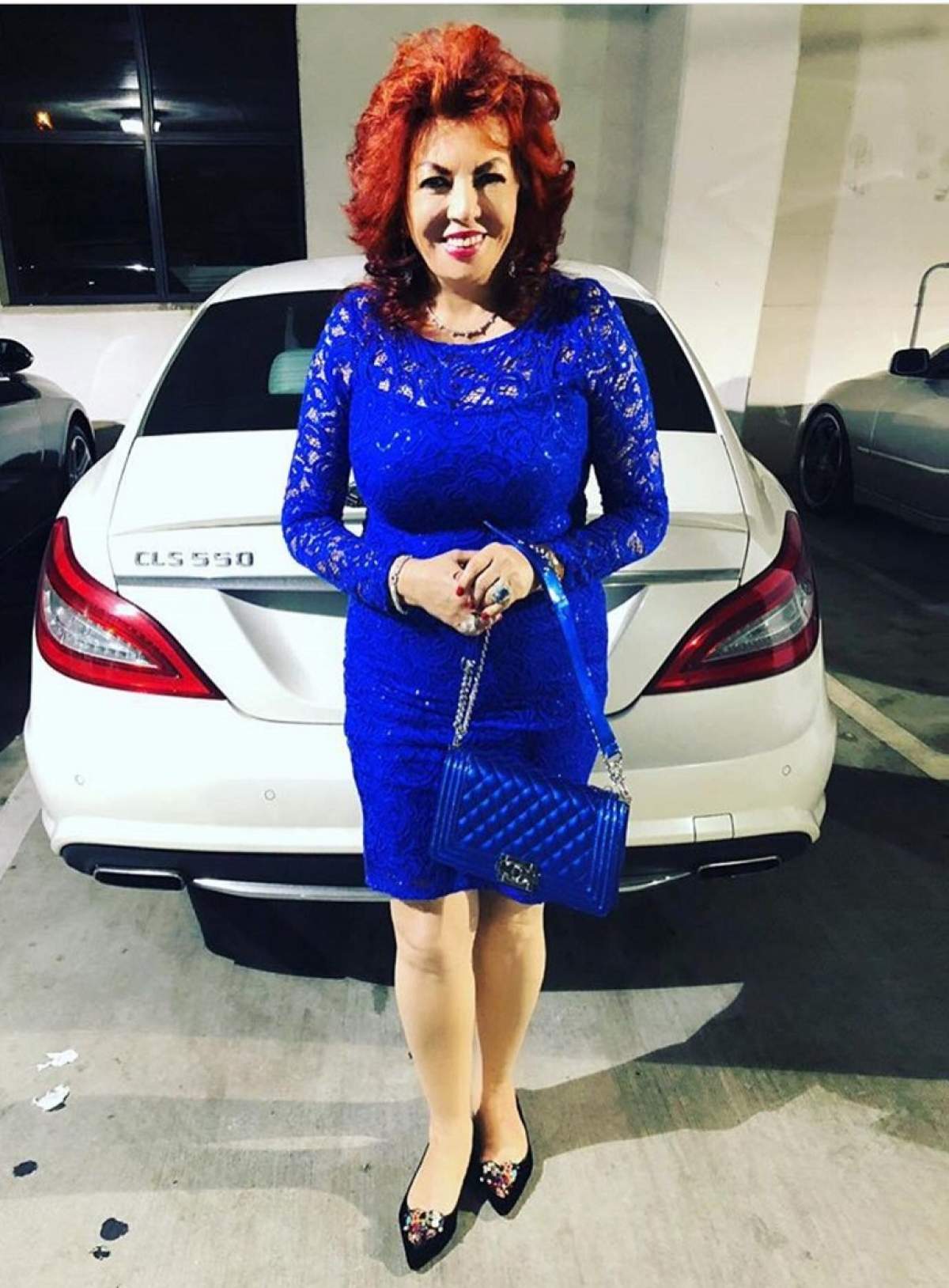 Carmen Harra şi-a sărbătorit cu fast ziua de naştere: "Mâncăm, ne îmbătăm!" Fiica ei a atras toate privirile la party