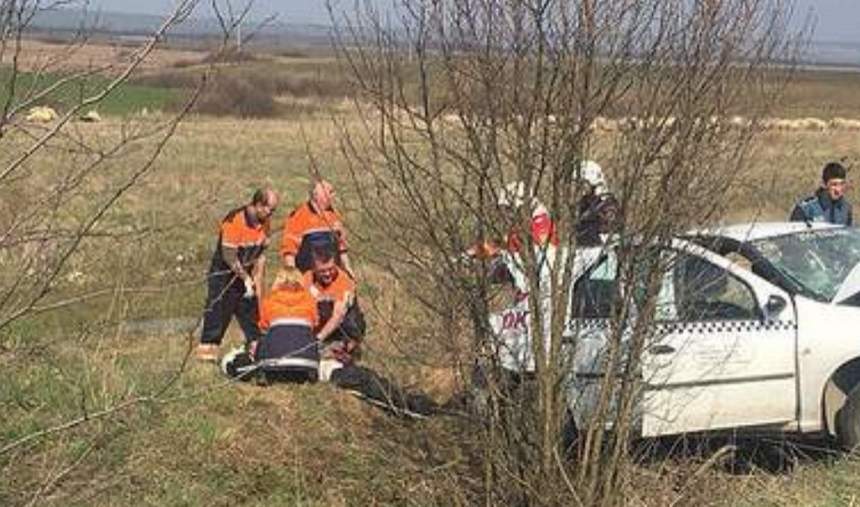 Accident în Caraş Severin! O criză de diabet la volan a provocat o adevărată tragedie. O persoană a murit şi alte trei sunt grav rănite