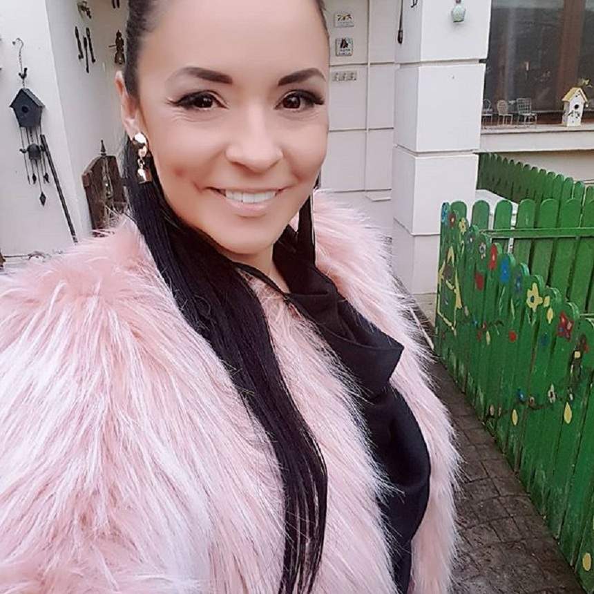 Andreea Marin, despre iubitul şi fiica ei, după prima vacanţă împreună: "Ne păcălim că lucrurile stau într-un echilibru fragil"