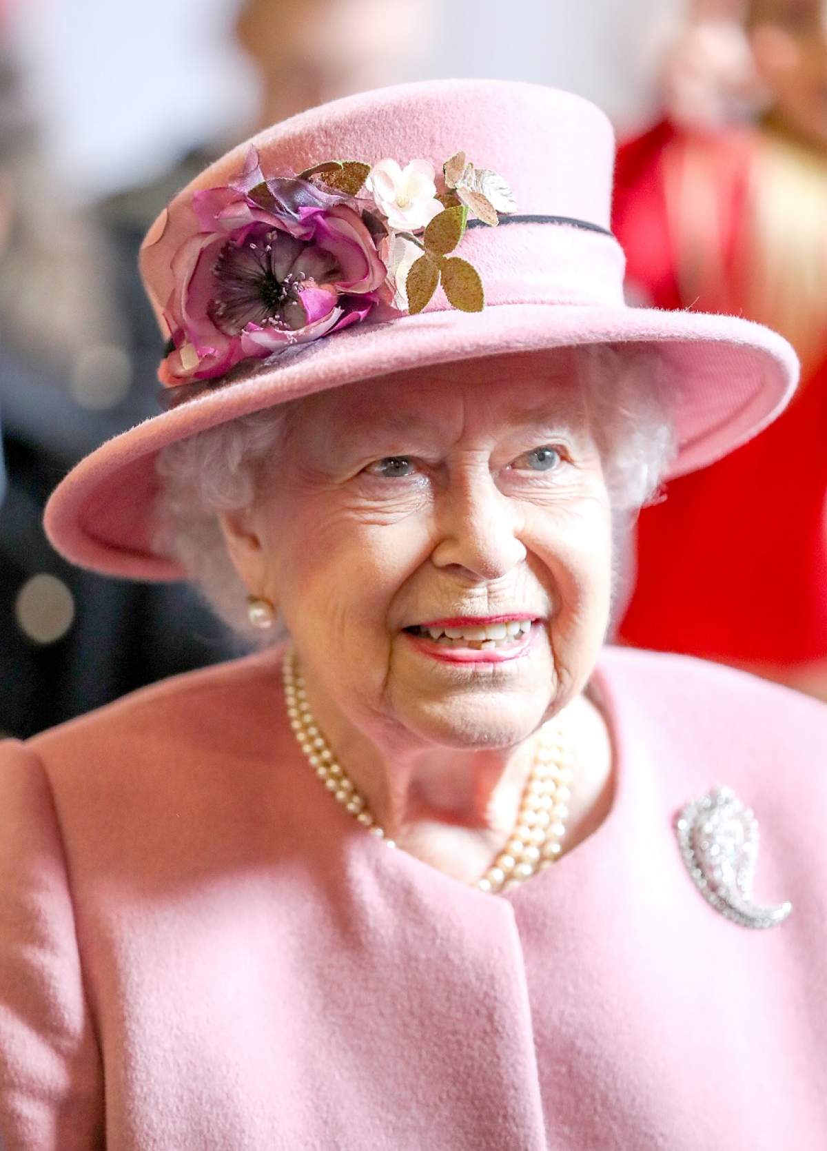 Regina Angliei are cele mai neobișnuite privilegii. Vezi ce nu are voie să facă suverana sub nici o formă