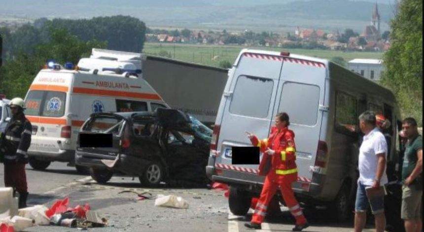 VIDEO / Accident grav în Teleorman în această dimineaţă. 14 răniţi şi o persoană decedată! A fost activat Planul Roşu de intervenţie