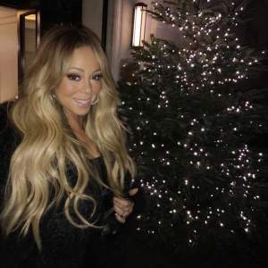 Mariah Carey a fost dată în judecată pentru hărțuire sexuală: „Umbla goală prin fața mea”