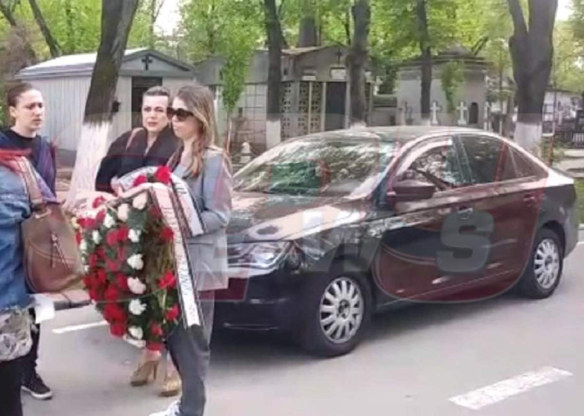 VIDEO / Mama Elenei Gheorghe şi sora acesteia, omagiu pentru Ionela Prodan. Cum au apărut cele două la capelă