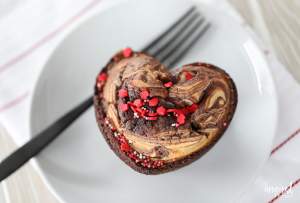 REȚETA ZILEI: Cheesecake în formă de inimă! Simplu şi delicios