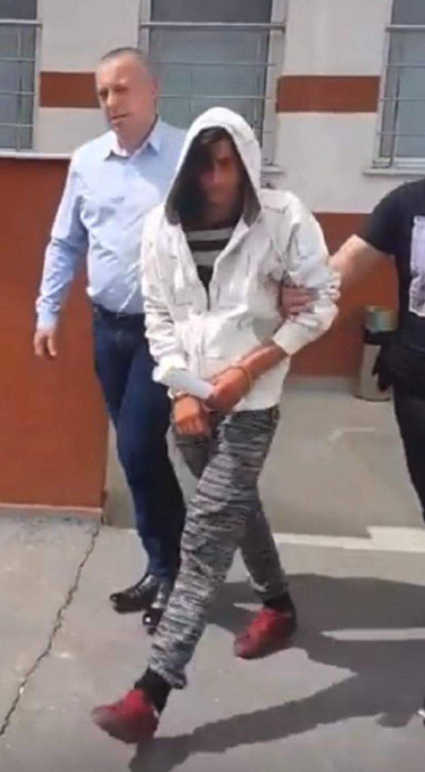 Detalii cutremurătoare în cazul crimei din pădurea de lângă Vâlcea! Ce a făcut criminalul înainte să-şi ucidă iubită cu sânge rece