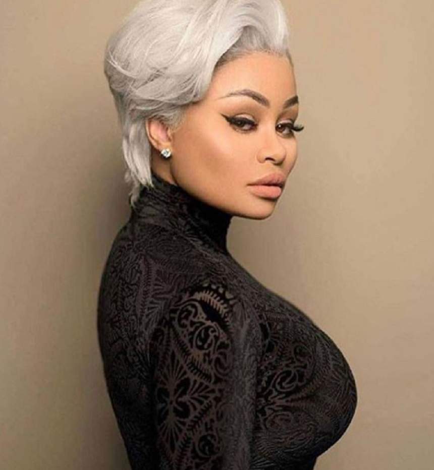 VIDEO / Blac Chyna, dezlănțuită în public! Starleta s-a luat la bătaie cu o femeie pentru un motiv șocant