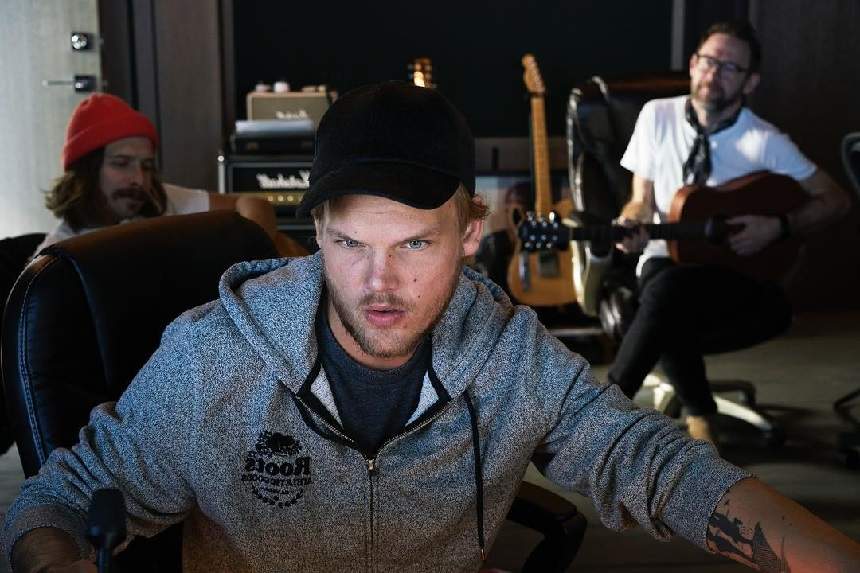 FOTO / Reacţia Madonnei, după ce a aflat că dj-ul suedez Avicii a murit