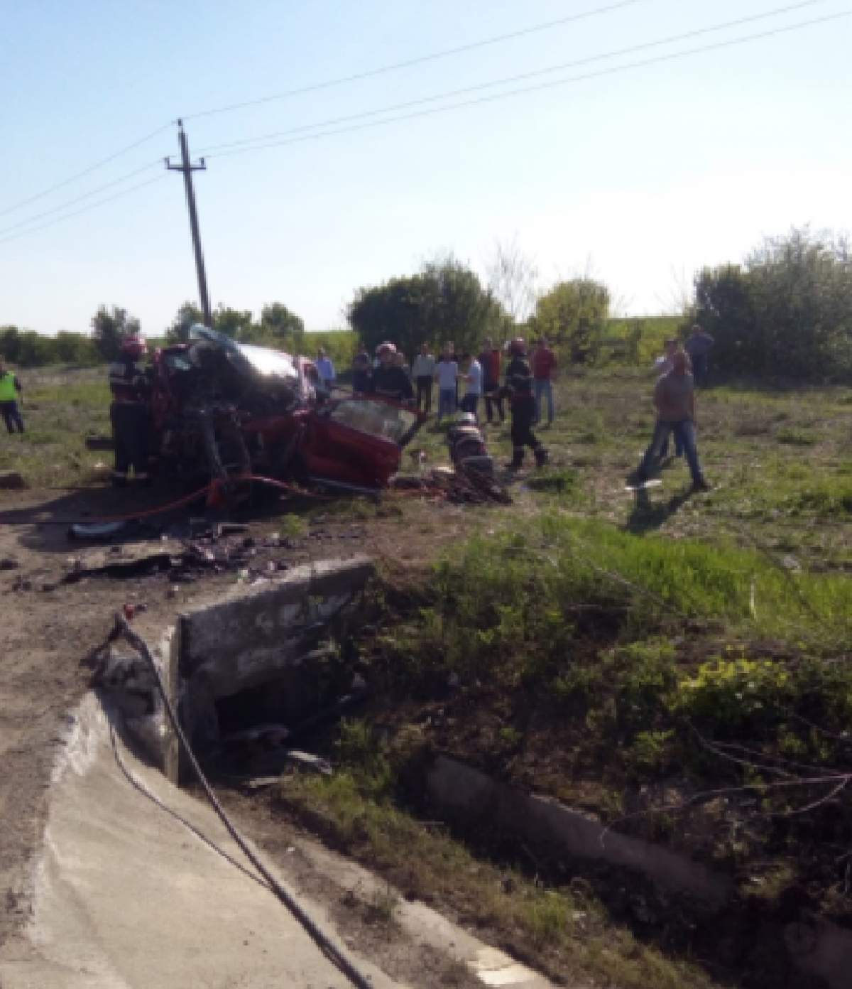 Accident dramatic pe DN5! O persoană a murit, iar fiica ei a fost preluată de un elicopter SMURD