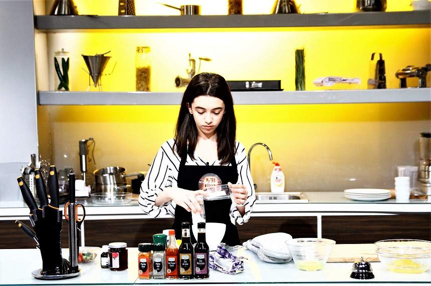 Fiica lui Sorin Bontea, la jurizarea pe nevăzute, chiar de ziua de naștere a tatălui său. Cum a reacționat celebrul jurat