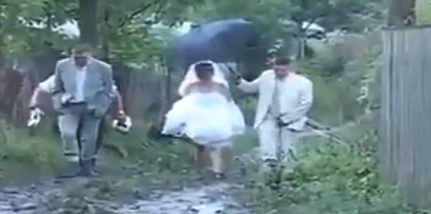 VIDEO / Cele mai penibile momente la nunți. S-au făcut de râs în fața tuturor și au ajuns virali pe internet. Porție de râs garantată